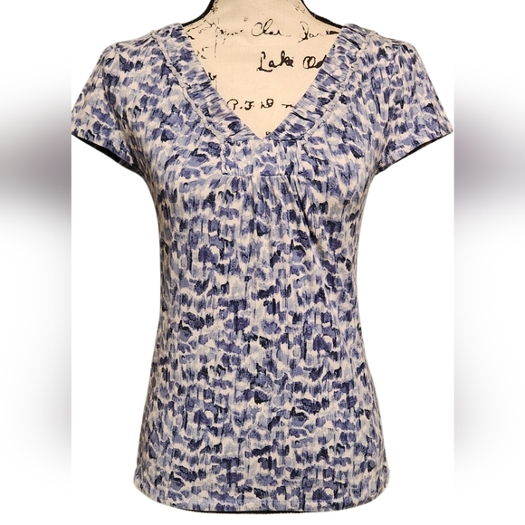 LOFT Blue & White V-Neck Top - Picture 1 of 7